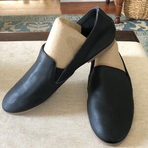 Lucky Brand Women's Black Leather Slip-On Loafers